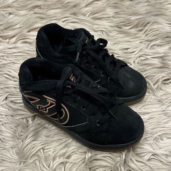 Heelys skating sneakers size 1 - Picture 1 of 6
